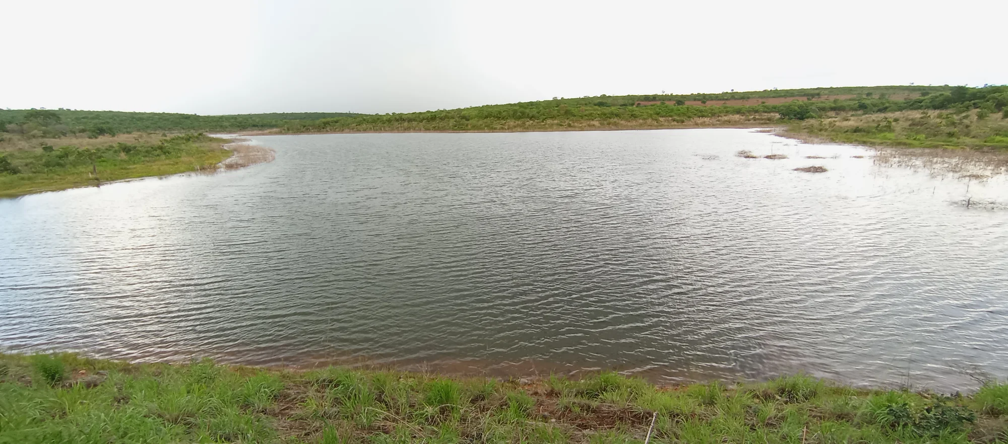 /image/a-historia-da-barragem-da-lagoa-a-origem-do-nome-de-lagoa-dos-patos-mg?src=https%3A%2F%2Fimg1.pixhost.to%2Fimages%2F10747%2F669624962_barragem-balneario-lagoa-dos-patos-mg.jpg&w=2000&q=85