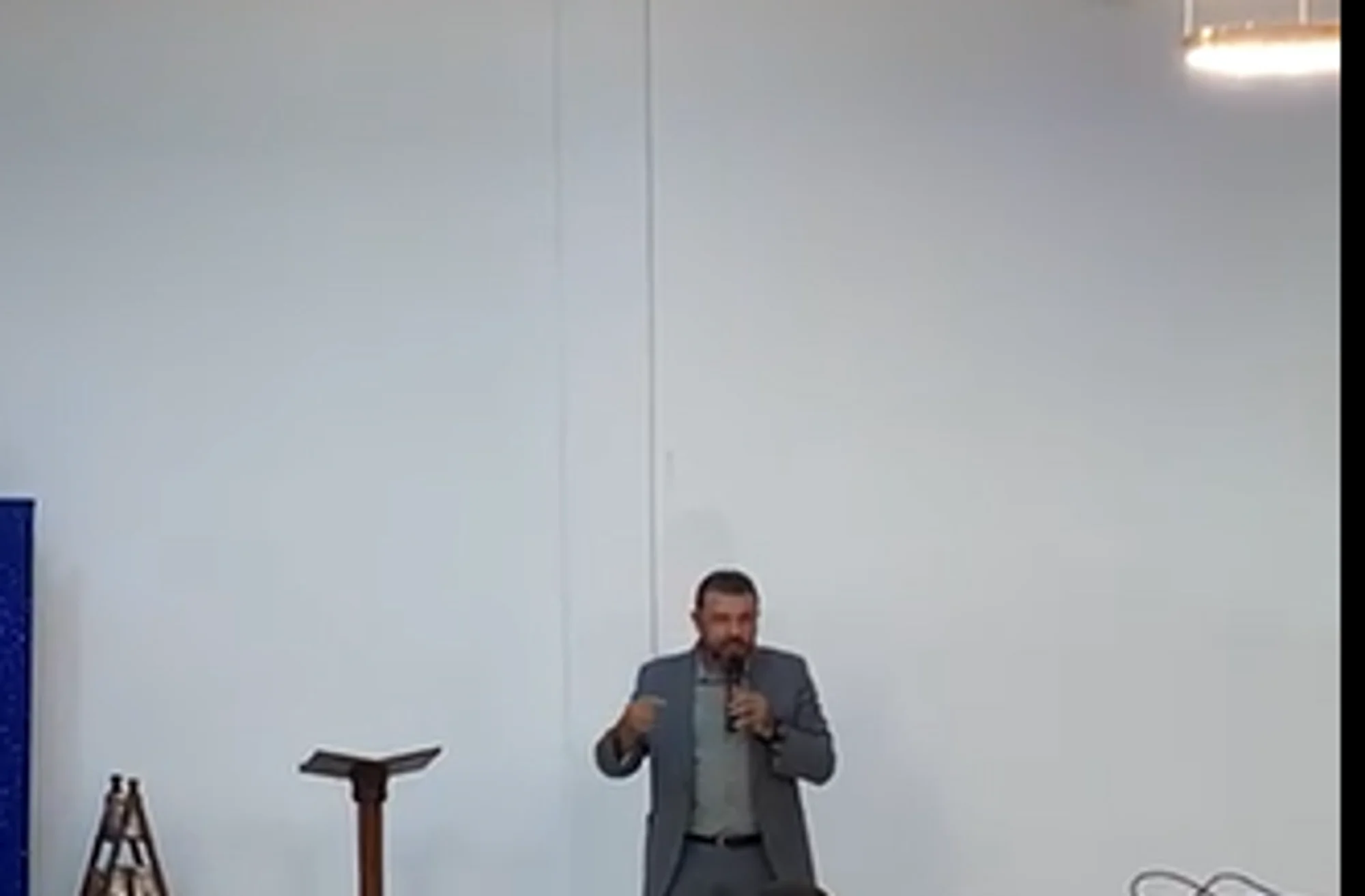 /image/encontro-do-projeto-de-extensao-em-pedagogia-empresarial-fortalece-integracao-academica-e-participacao-do-poder-publico-em-lagoa-dos-patos-mg?src=https%3A%2F%2Fimg1.pixhost.to%2Fimages%2F10644%2F668094268_screenshot_140.png&w=2000&q=85