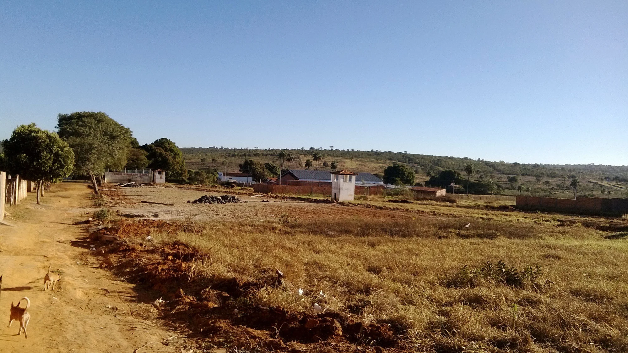 /image/fotos-antigas-lagoa-dos-patos-mg-em-memorias?src=https%3A%2F%2Fialkyrog.sirv.com%2Fsala%2FWP_20130707_004.jpg&w=2000&q=85