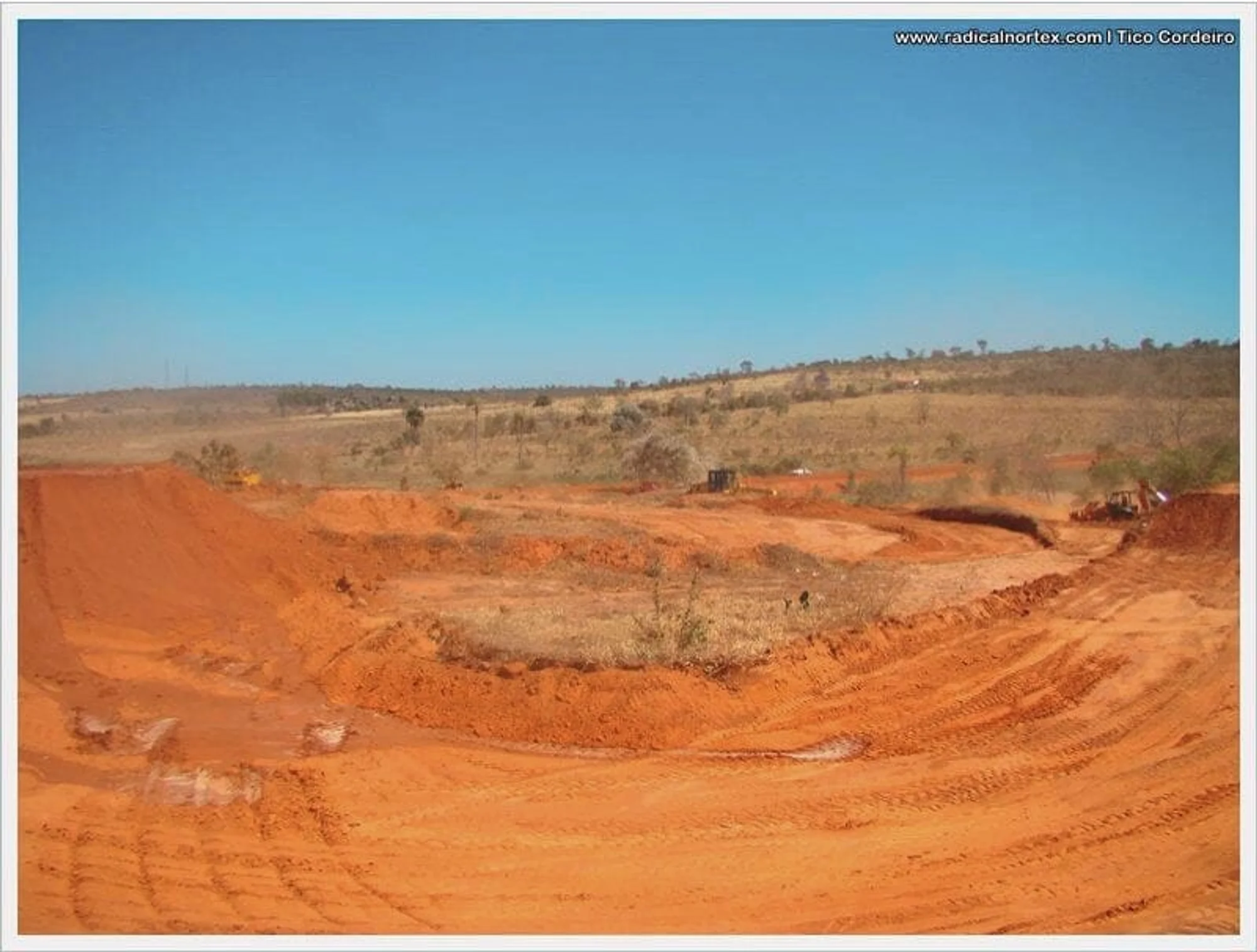 /image/fotos-antigas-lagoa-dos-patos-mg-em-memorias?src=https%3A%2F%2Fialkyrog.sirv.com%2Fsala%2Ffotos-antigas-lagoa-dos-patos-mg-75.jpg&w=2000&q=85