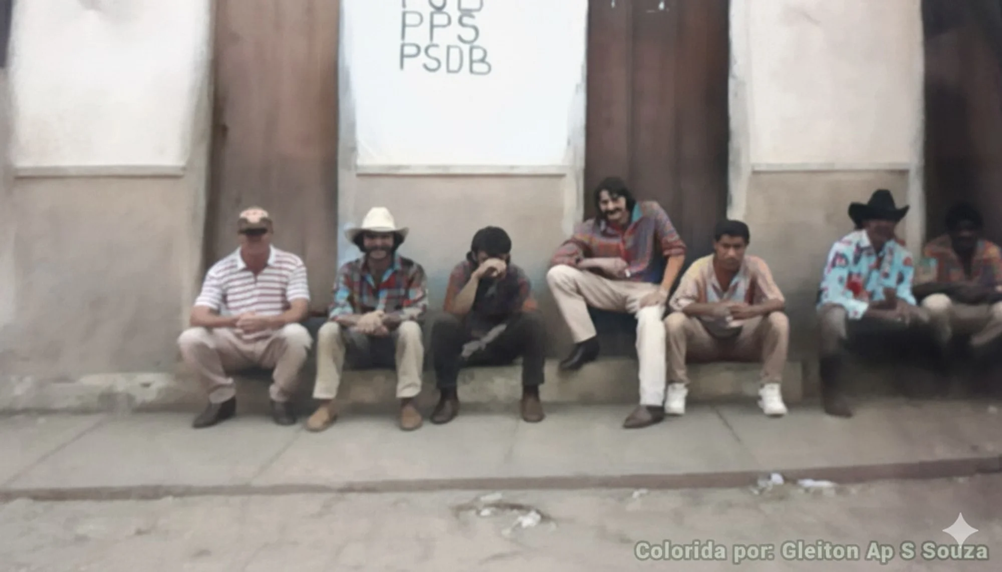 /image/fotos-antigas-lagoa-dos-patos-mg-em-memorias?src=https%3A%2F%2Fimg1.pixhost.to%2Fimages%2F10289%2F662749808_lagoa-fotos-antigas-5.jpg&w=2000&q=85