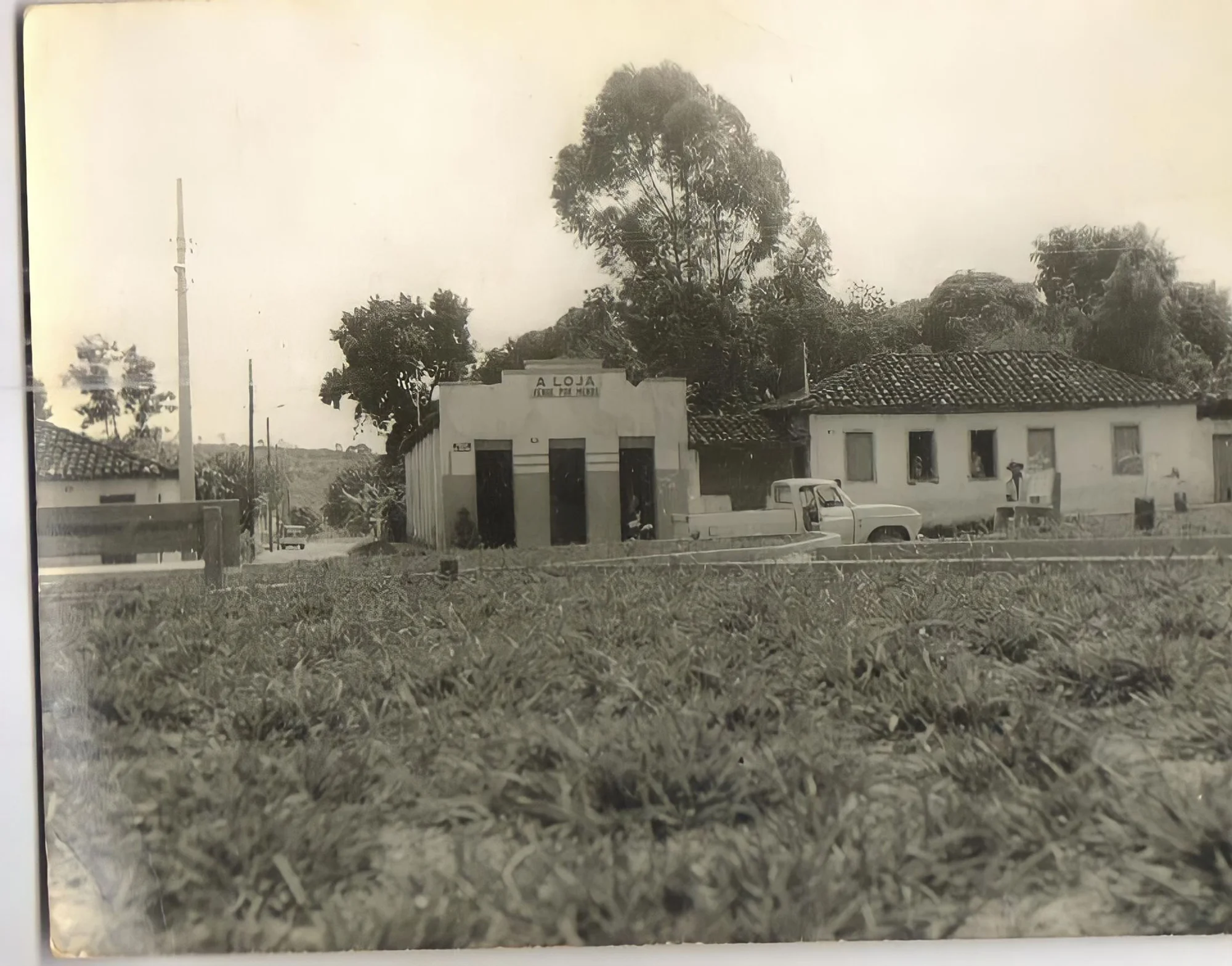 /image/fotos-antigas-lagoa-dos-patos-mg-em-memorias?src=https%3A%2F%2Fimg1.pixhost.to%2Fimages%2F10289%2F662749854_fotos-antigas-lagoa-dos-patos-mg-3.jpg&w=2000&q=85