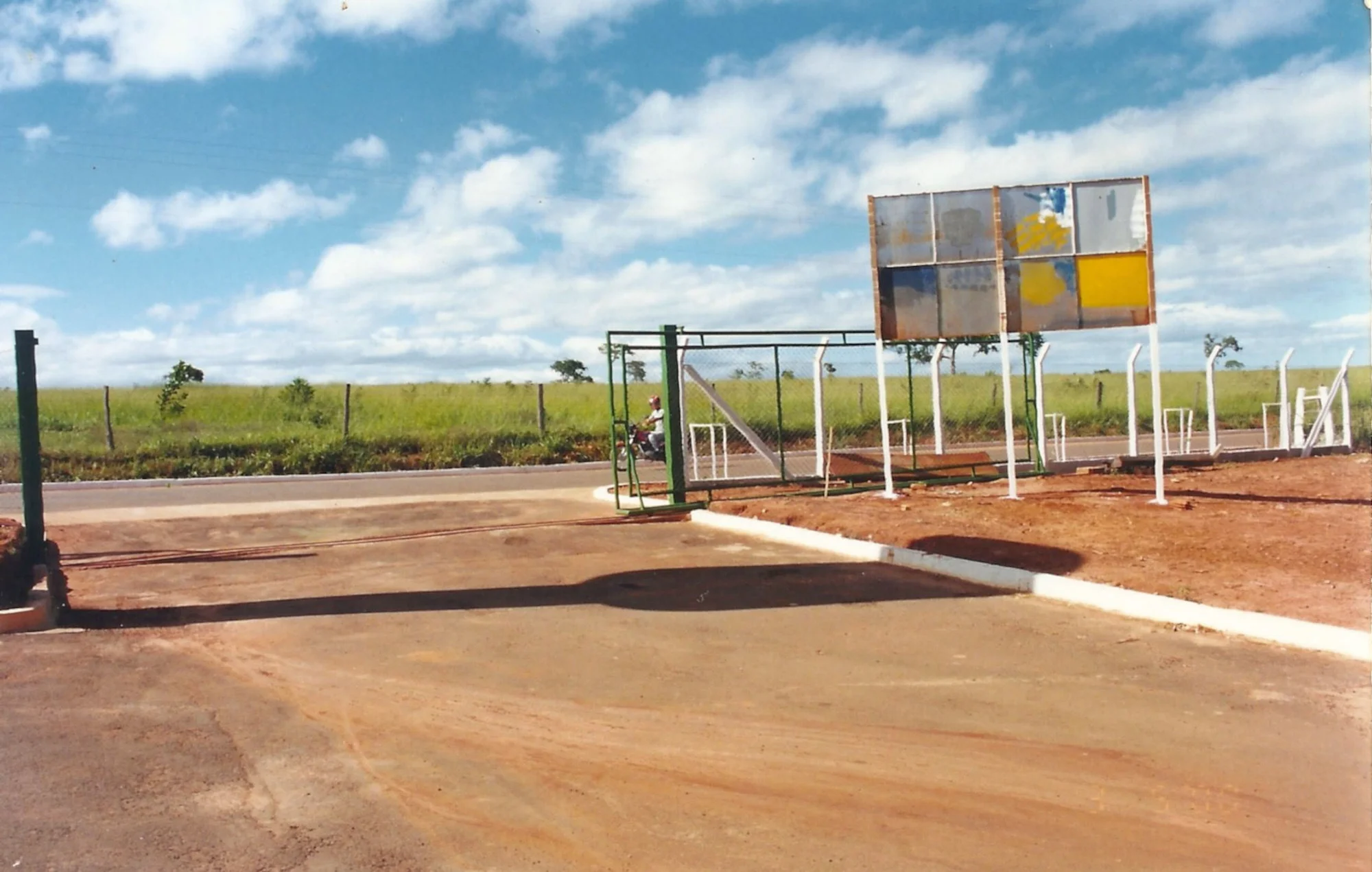 /image/fotos-antigas-lagoa-dos-patos-mg-em-memorias?src=https%3A%2F%2Fimg1.pixhost.to%2Fimages%2F10289%2F662749905_fotos-antigas-lagoa-dos-patos-mg-24.jpg&w=2000&q=85