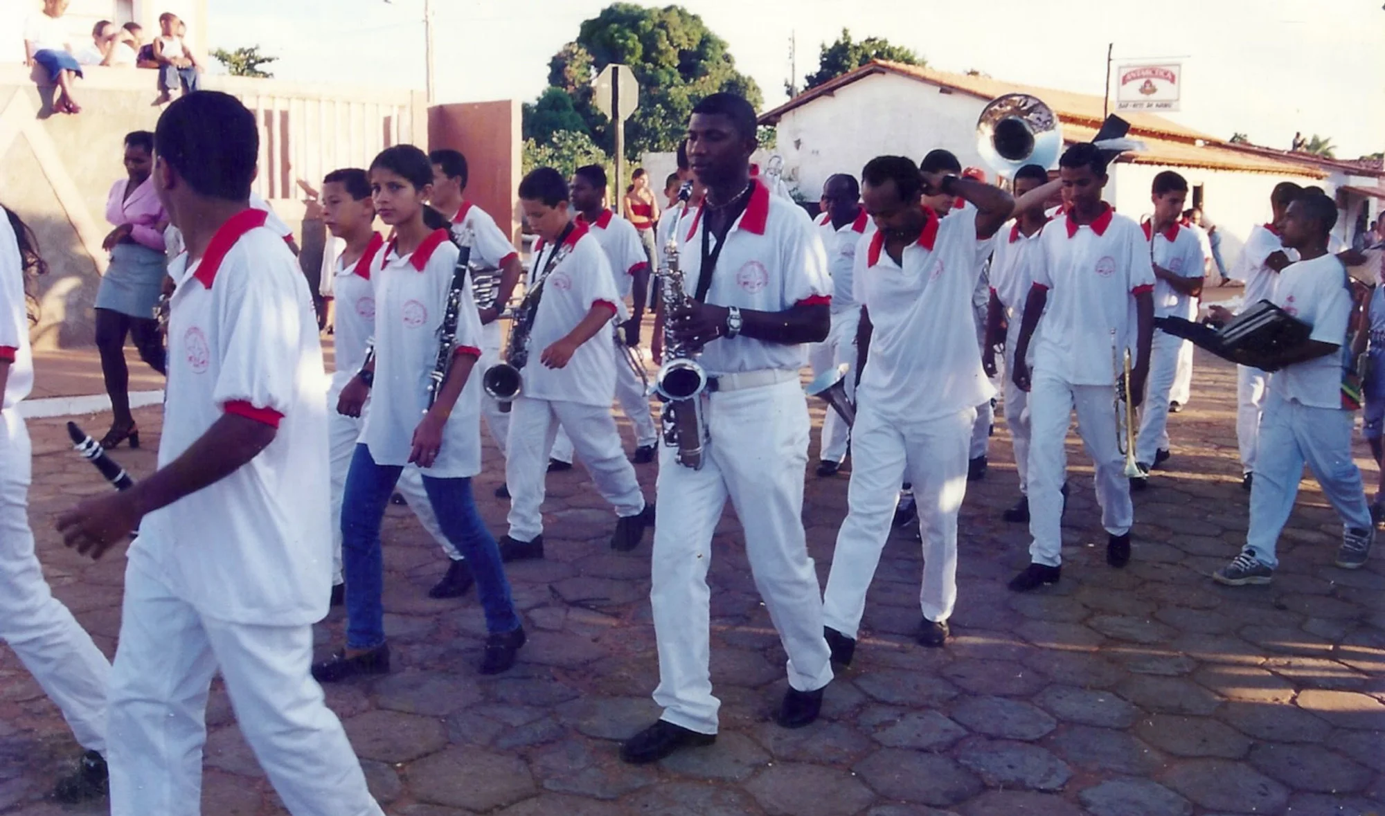 /image/fotos-antigas-lagoa-dos-patos-mg-em-memorias?src=https%3A%2F%2Fimg1.pixhost.to%2Fimages%2F10289%2F662749913_fotos-antigas-lagoa-dos-patos-mg-30.jpg&w=2000&q=85