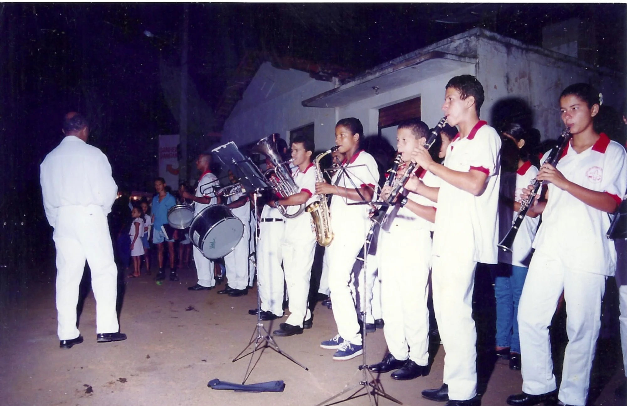 /image/fotos-antigas-lagoa-dos-patos-mg-em-memorias?src=https%3A%2F%2Fimg1.pixhost.to%2Fimages%2F10289%2F662749915_fotos-antigas-lagoa-dos-patos-mg-32.jpg&w=2000&q=85