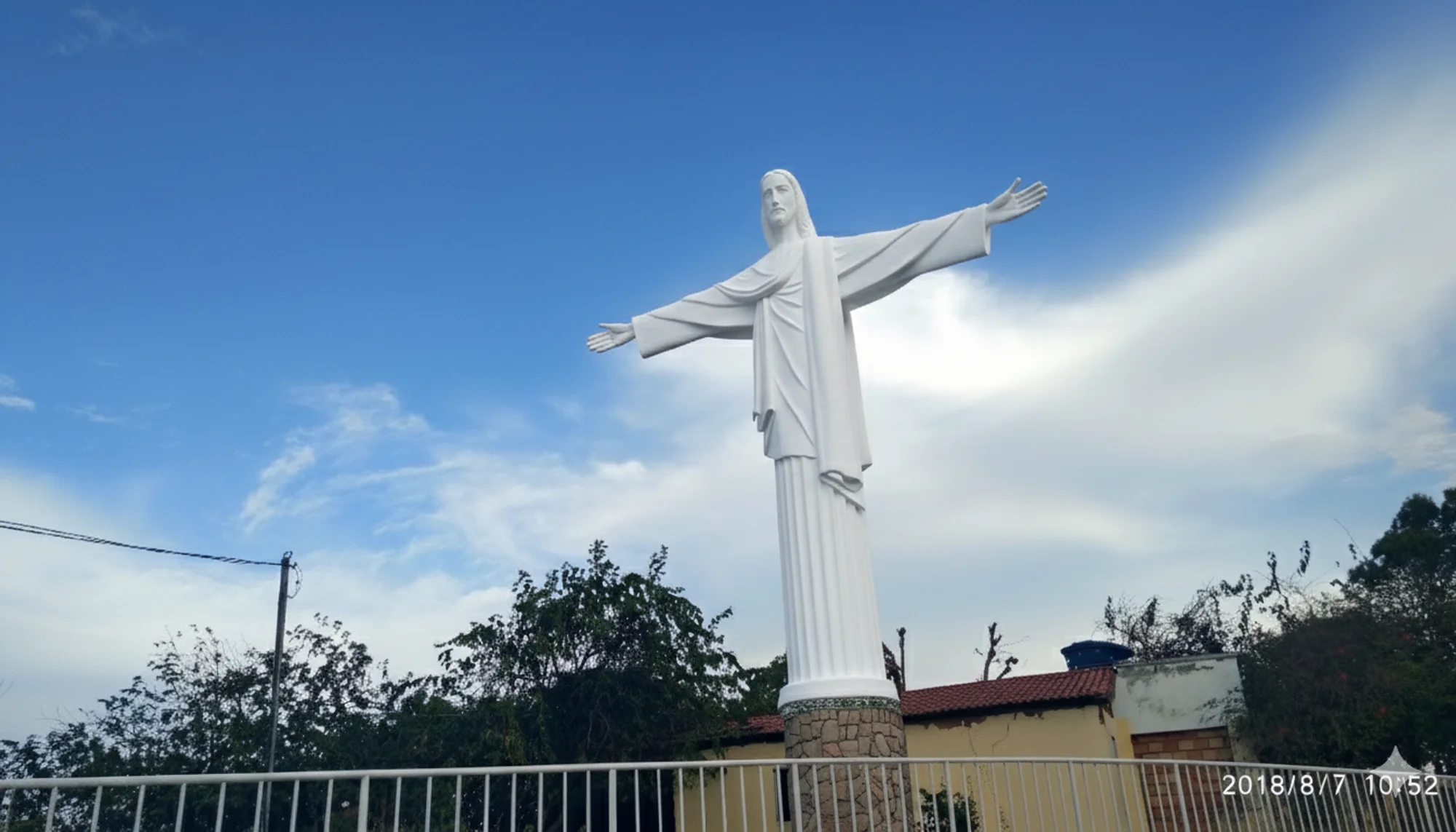 /image/fotos-antigas-lagoa-dos-patos-mg-em-memorias?src=https%3A%2F%2Fimg1.pixhost.to%2Fimages%2F10852%2F670778160_gemini_generated_image_oyrkxqoyrkxqoyrk.png&w=2000&q=85