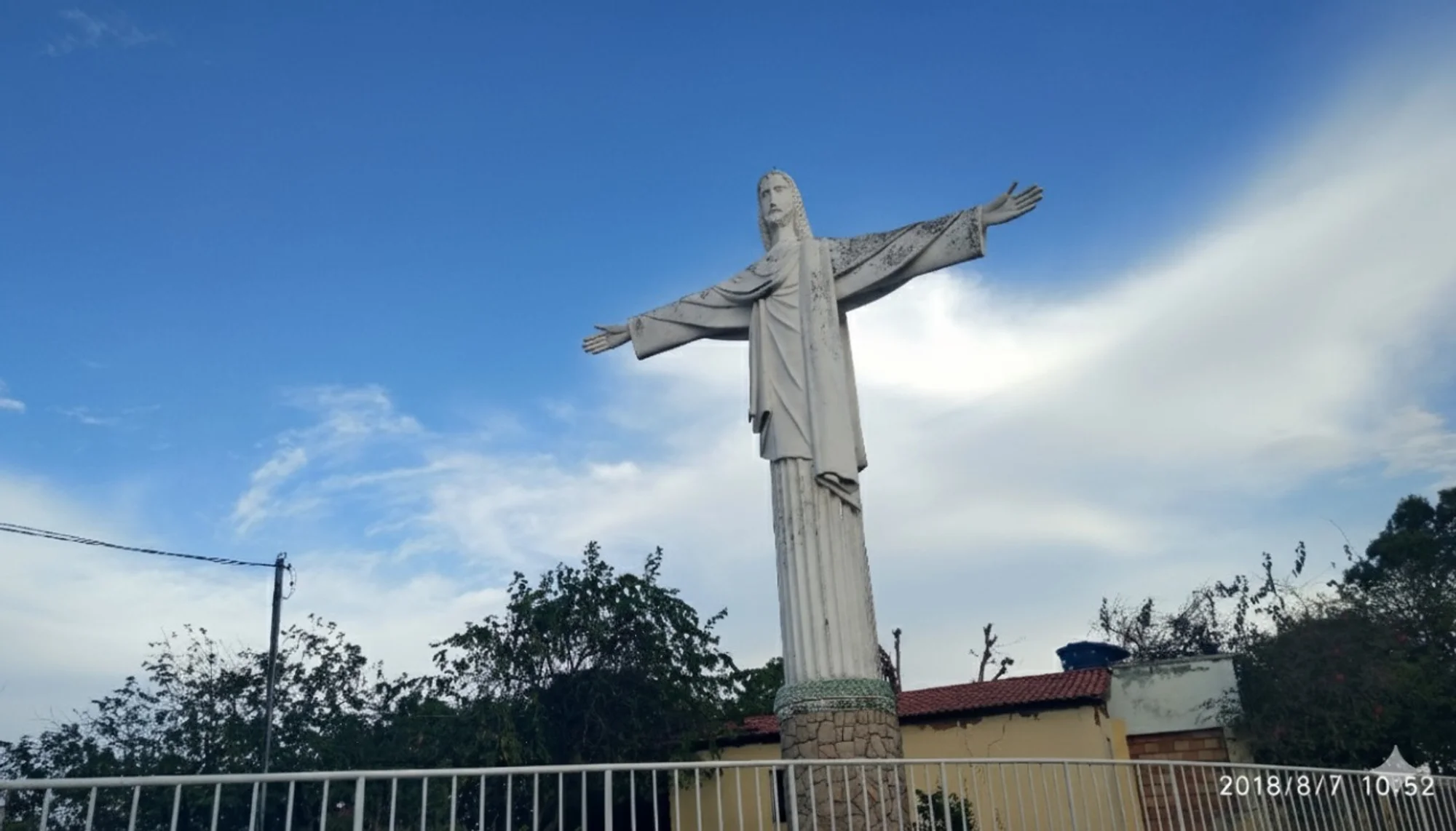 /image/fotos-antigas-lagoa-dos-patos-mg-em-memorias?src=https%3A%2F%2Fimg1.pixhost.to%2Fimages%2F10852%2F670778167_lagoa-dos-patos-mg-anterior-antigas-1.jpg&w=2000&q=85