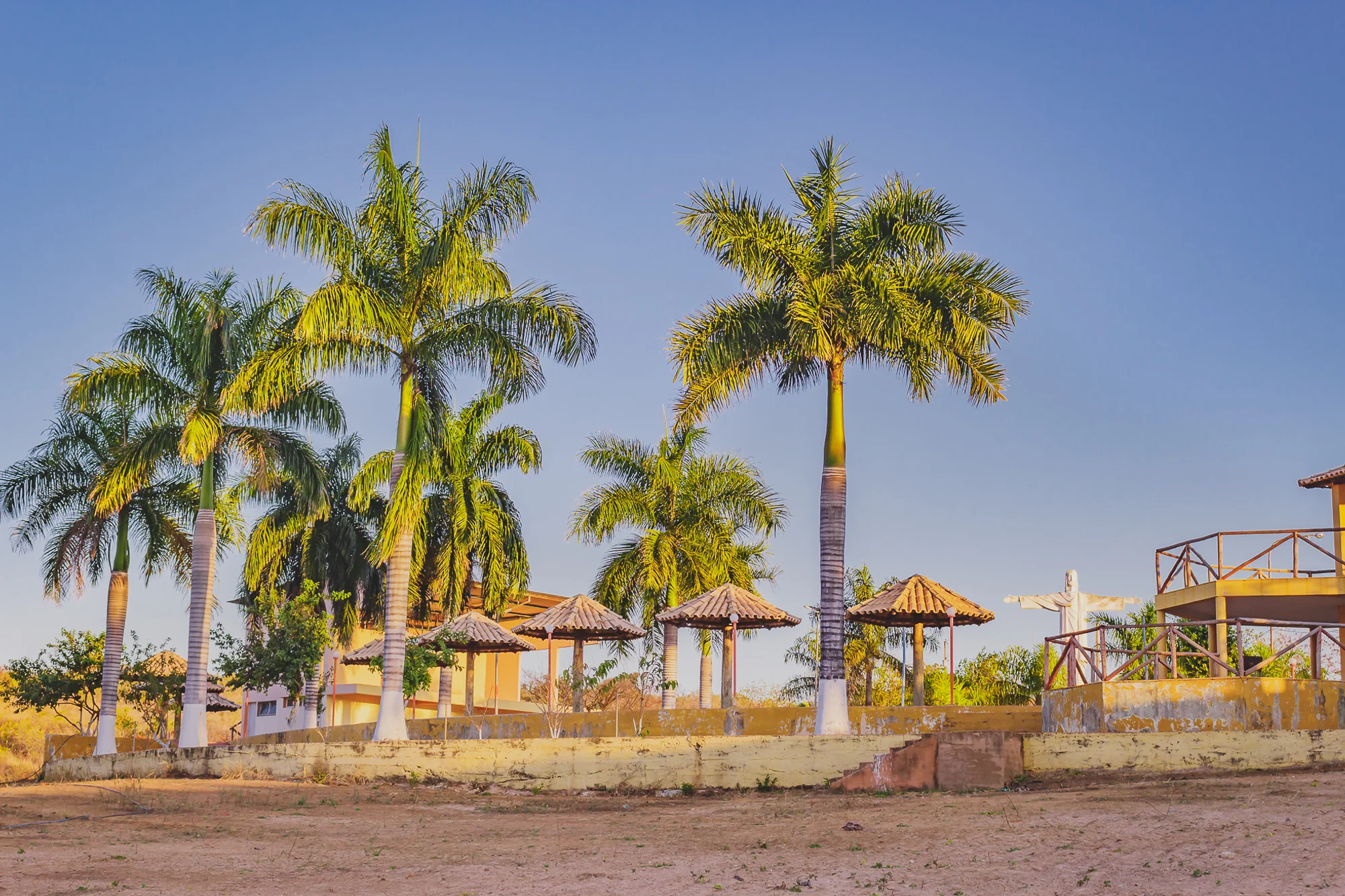 /image/fotos-antigas-lagoa-dos-patos-mg-em-memorias?src=https%3A%2F%2Fimg1.pixhost.to%2Fimages%2F10853%2F670787391_lagoa-dos-patos-mg-5.jpg&w=2000&q=85