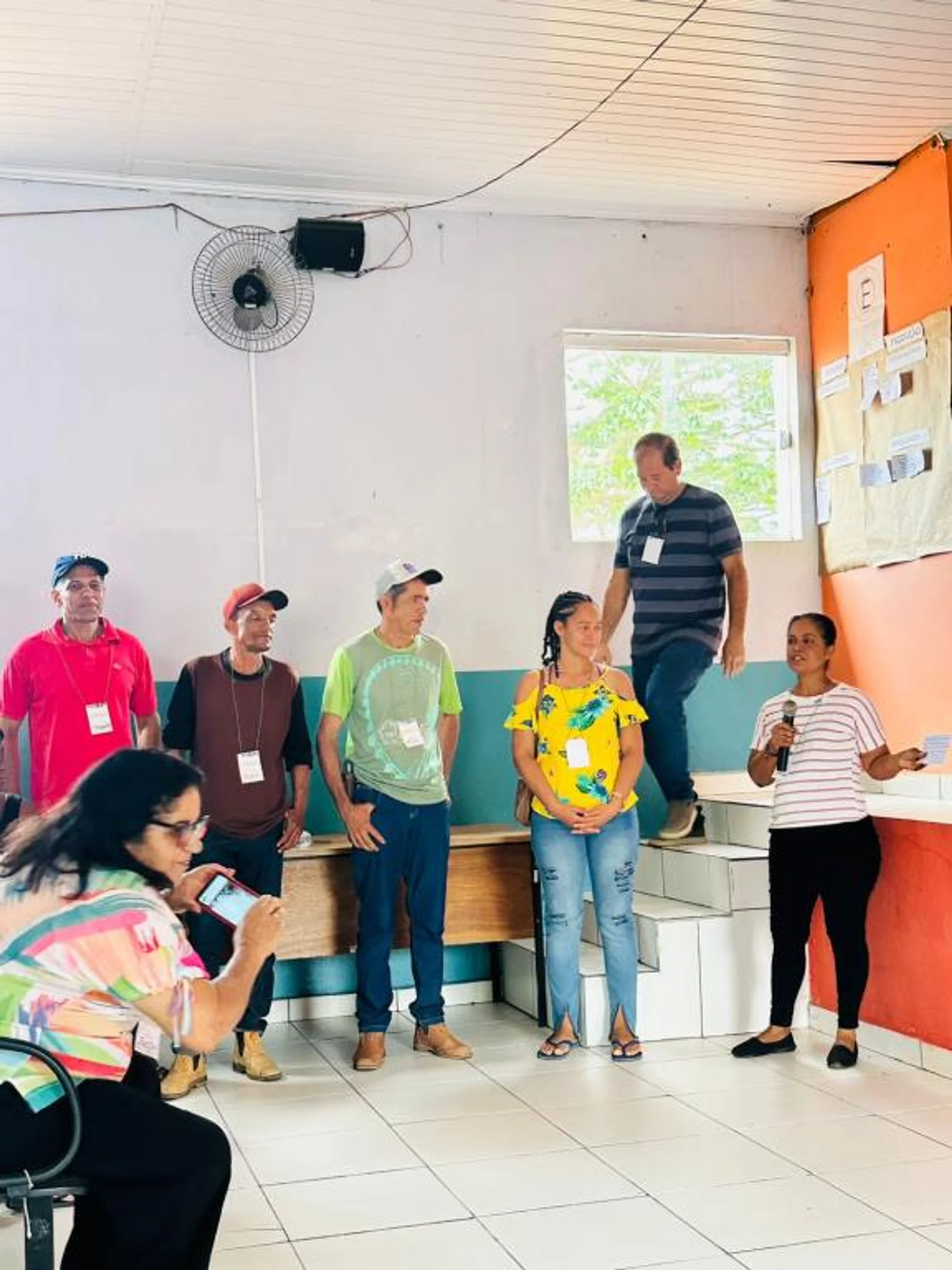 /image/lagoa-dos-patos-mg-promove-1a-oficina-do-programa-percursos-gerais-e-fortalece-agricultura-familiar-e-geracao-de-renda?src=https%3A%2F%2Fecrie.com.br%2Fsistema%2Fconteudos%2Fimagem%2Fm_276_20_9_04112025075820.jpg&w=2000&q=85