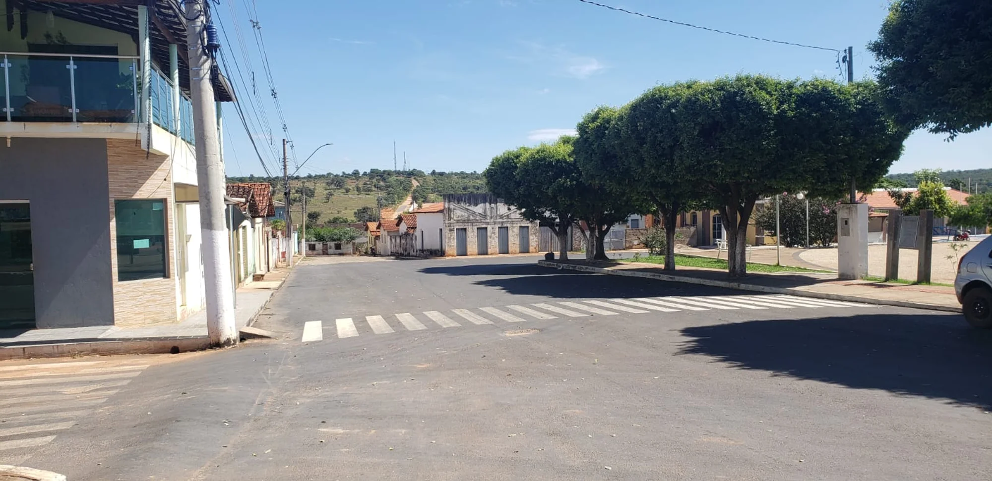 /image/praca-da-matriz-um-patrimonio-historico-e-cultural-de-lagoa-dos-patos-mg?src=https%3A%2F%2Fimg1.pixhost.to%2Fimages%2F10754%2F669681592_fotos-praca-31-de-marco-lagoa-dos-patos-mg-1.jpg&w=2000&q=85